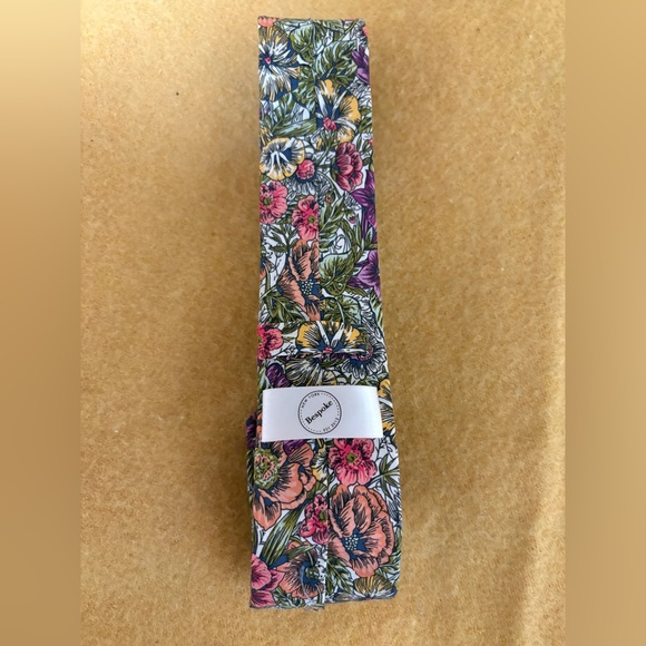 Bespoke Men’s Floral Skinny Tie - Picture 4 of 5